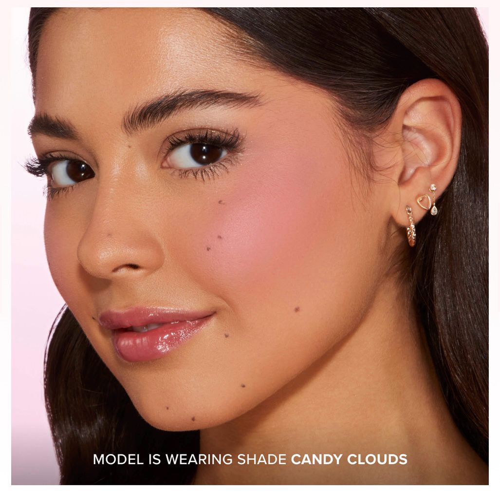 BLUSH TOO FACED